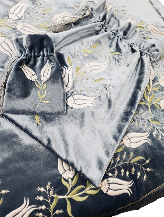 GRİ/MAVİ KADİFE LALE DESEN BOHÇA SETİ