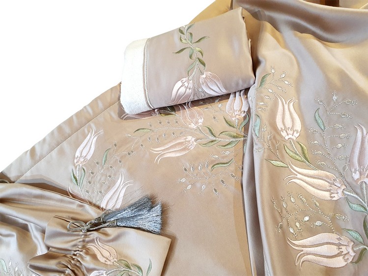 PUDRA ORJINAL MAT SATEN  LALE DESEN BOHÇA SETİ