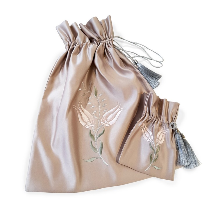 PUDRA ORJINAL MAT SATEN  LALE DESEN BOHÇA SETİ